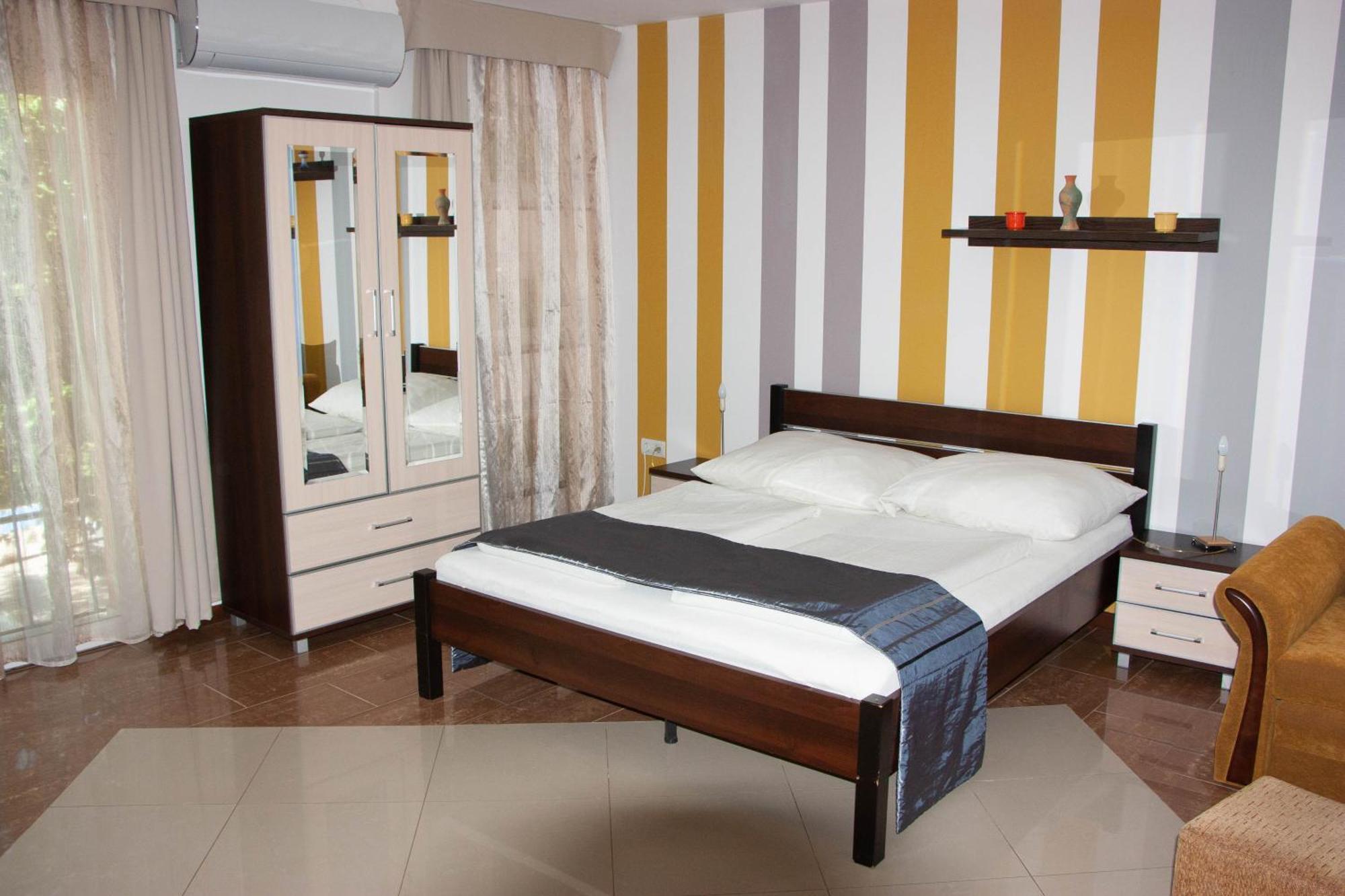 Aquarius Vendeghaz Hotel Szeged Buitenkant foto